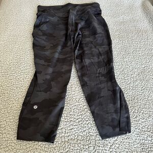 Lululemon Base Pace high rise crop